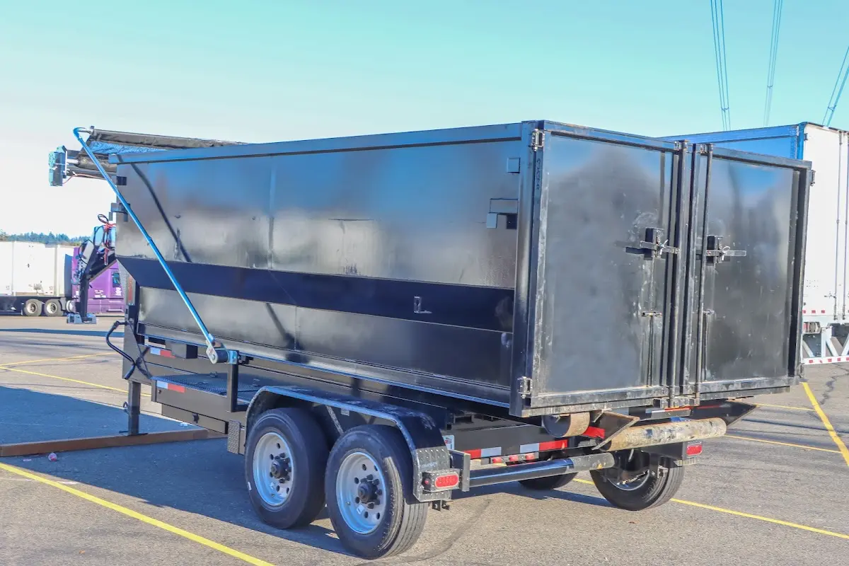 Roofing Dumpster Rental in Menomonee Falls, WI